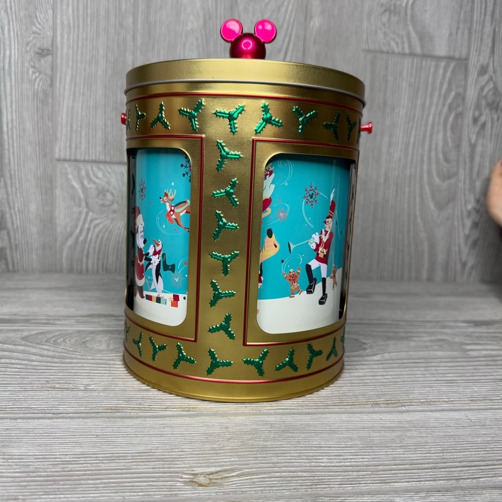 Disney Parks Holidays Mickey Musical Rotating Tin Popcorn Bucket collectable ‘23